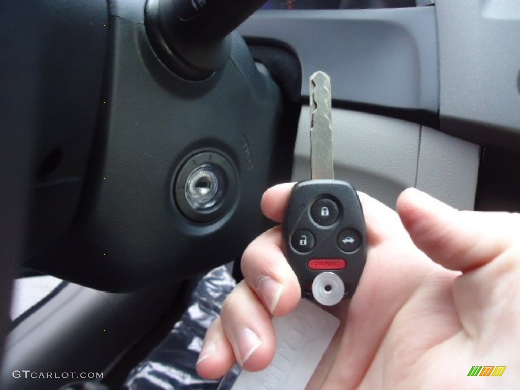 2012 Honda Civic Hybrid Sedan Keys Photos