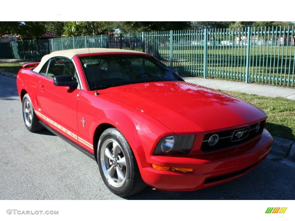2006 Mustang V6 Premium Convertible - Torch Red / Light Parchment photo #17