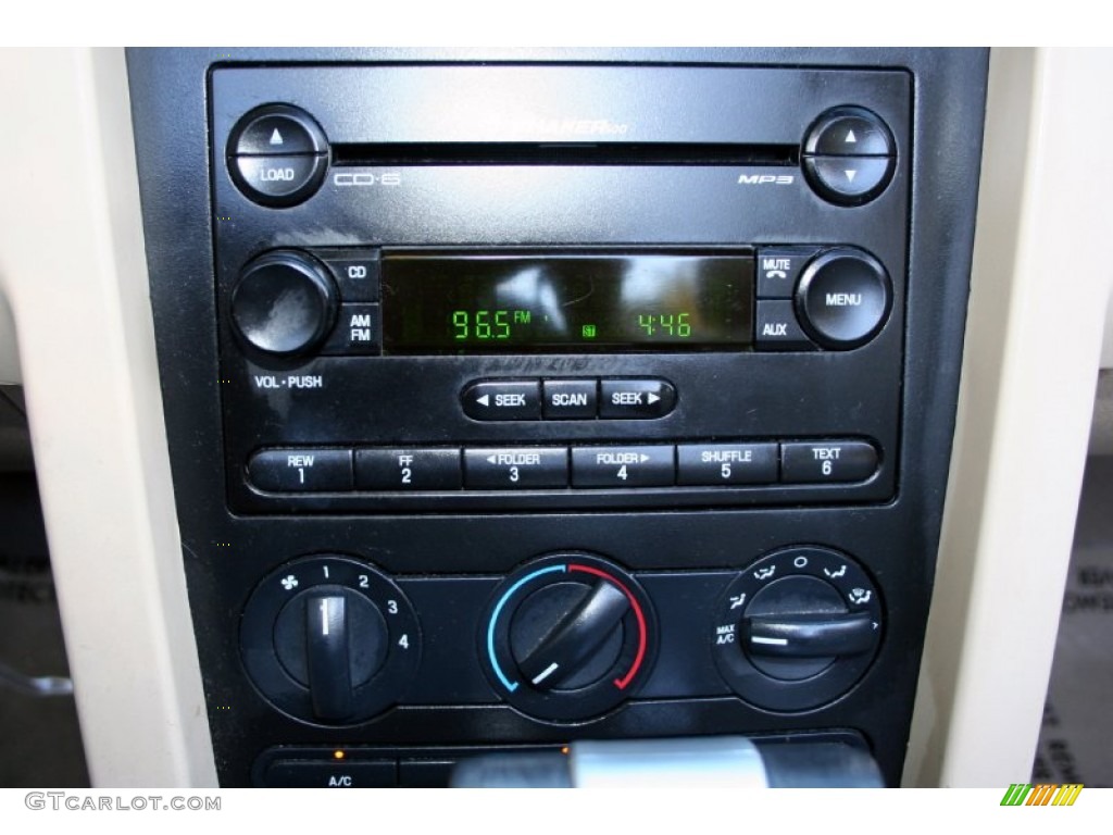 2006 Ford Mustang V6 Premium Convertible Audio System Photo #59114474
