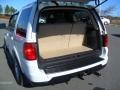 Oxford White - Navigator Luxury 4x4 Photo No. 23