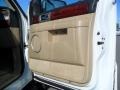 Oxford White - Navigator Luxury 4x4 Photo No. 28