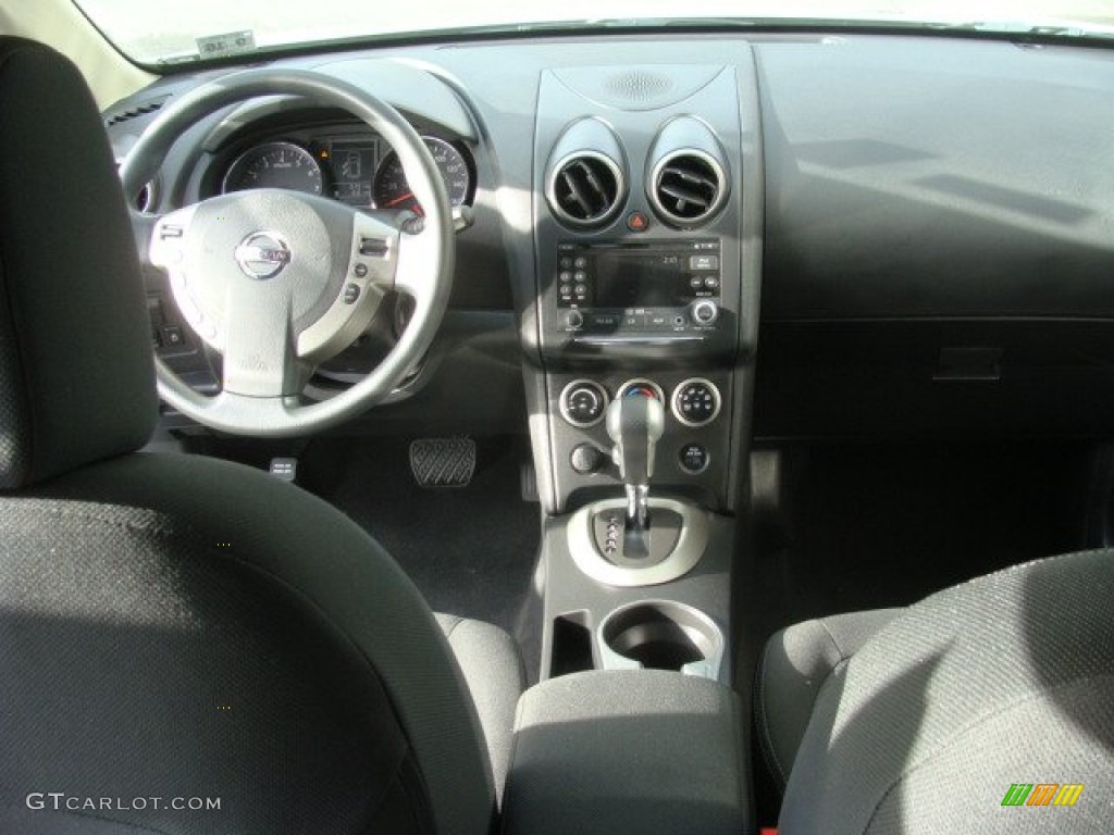2011 Rogue SV AWD - Silver Ice Metallic / Black photo #9