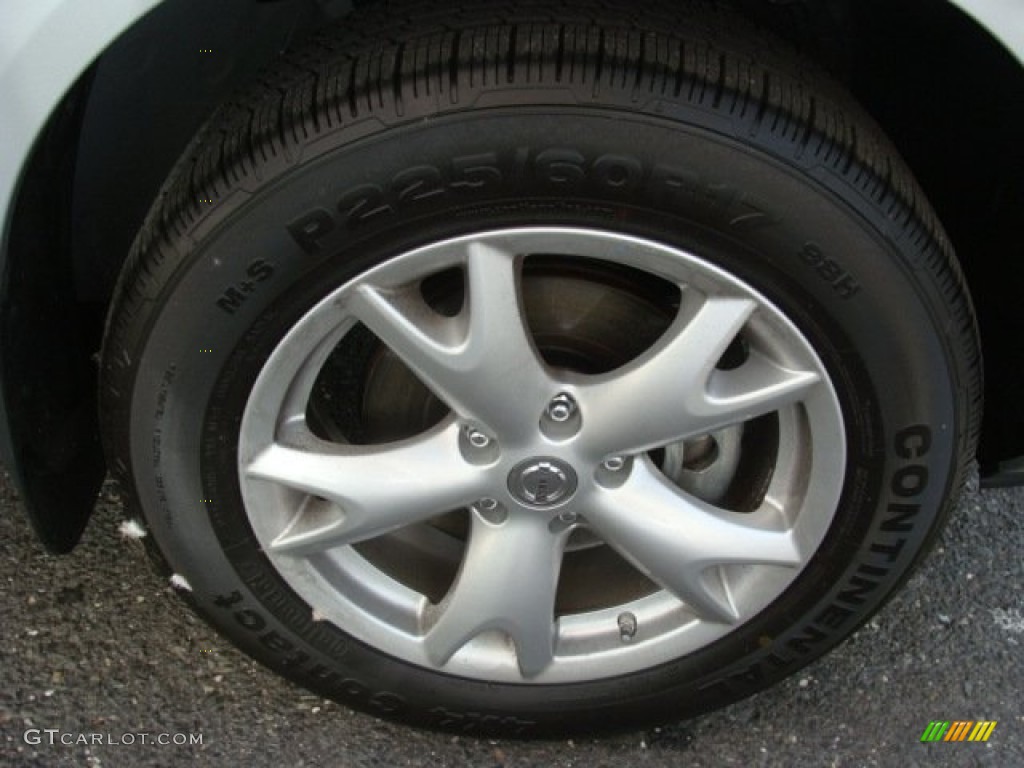 2011 Rogue SV AWD - Silver Ice Metallic / Black photo #15