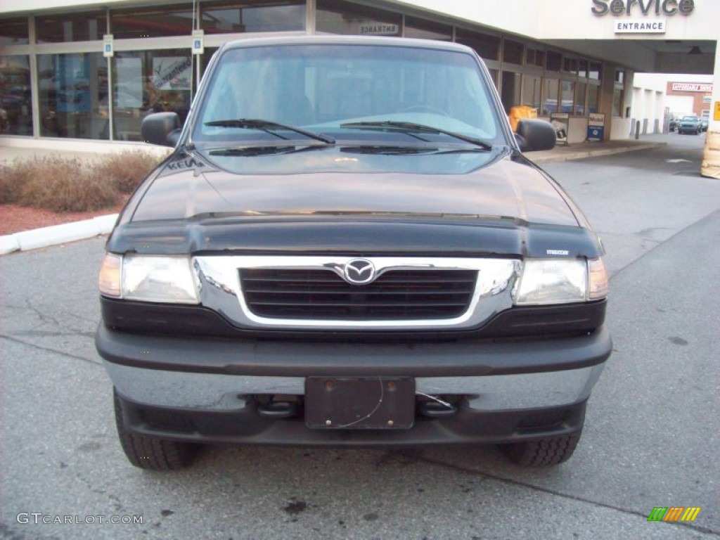 1998 B-Series Truck B4000 SE Extended Cab 4x4 - Black / Gray photo #6