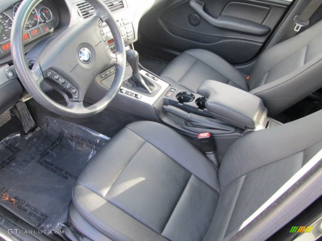 2004 3 Series 330xi Sedan - Jet Black / Black photo #15