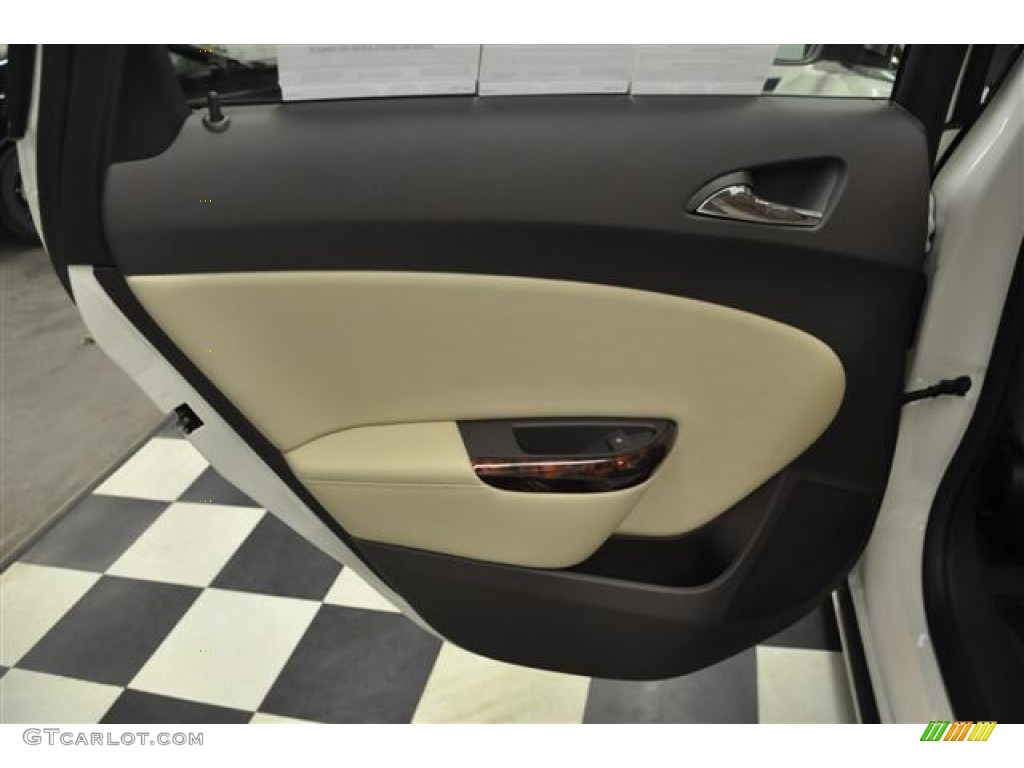 2012 Buick Verano FWD Cashmere Door Panel Photo #59132051