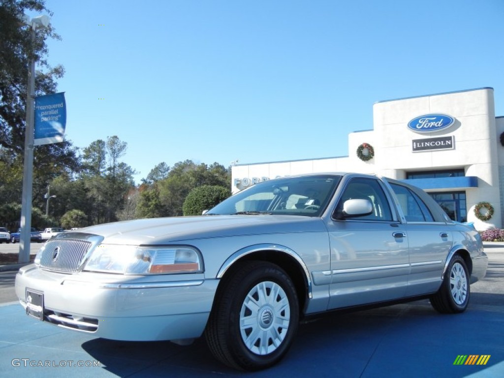 2004 Grand Marquis GS - Silver Birch Metallic / Light Flint photo #1