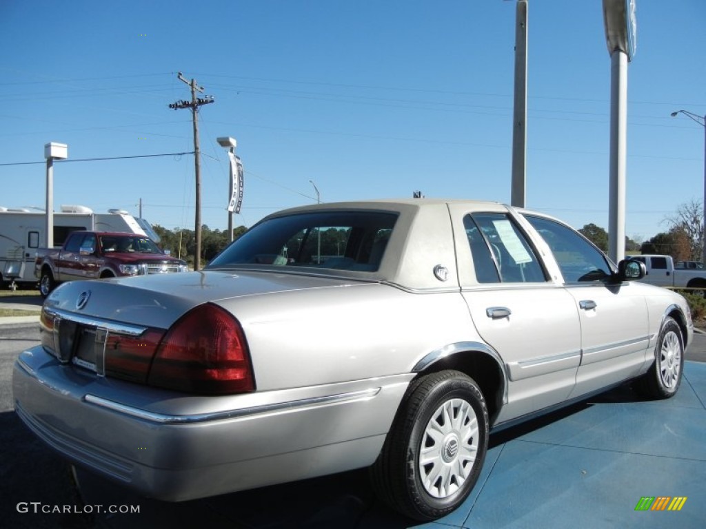 2004 Grand Marquis GS - Silver Birch Metallic / Light Flint photo #5