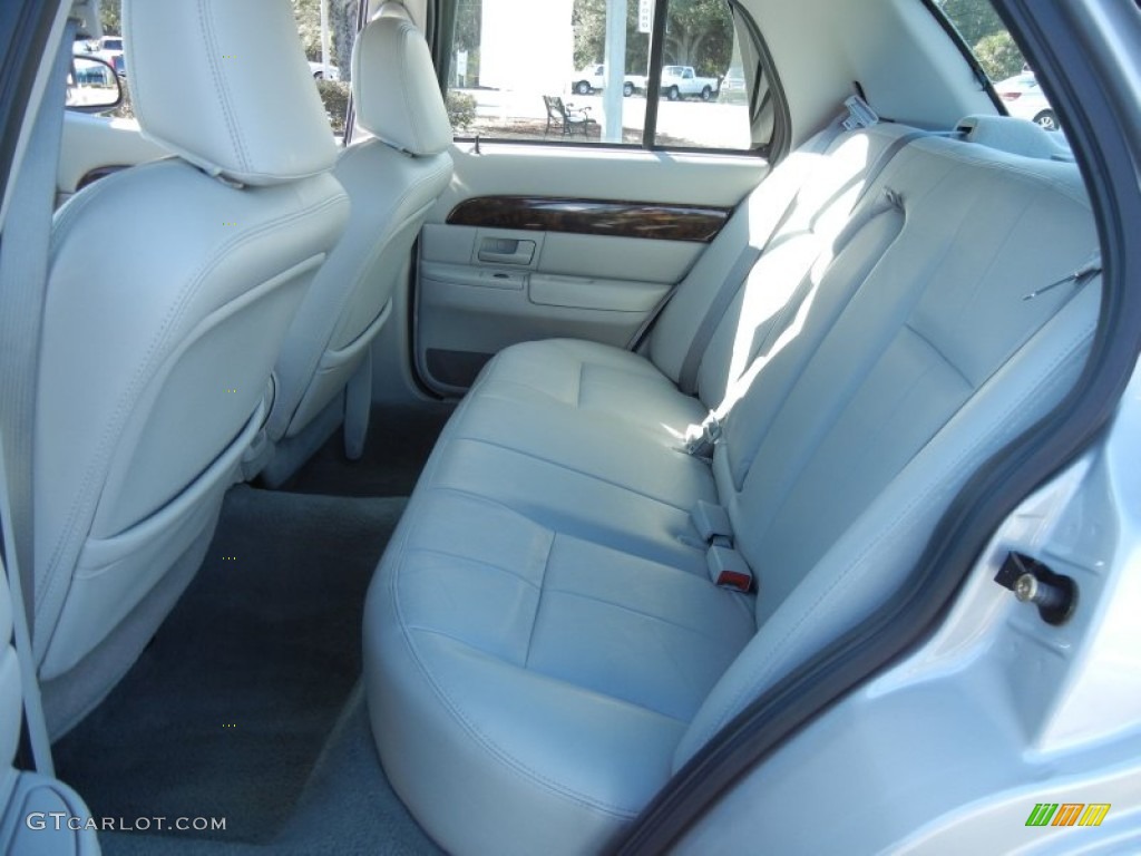 2004 Grand Marquis GS - Silver Birch Metallic / Light Flint photo #15