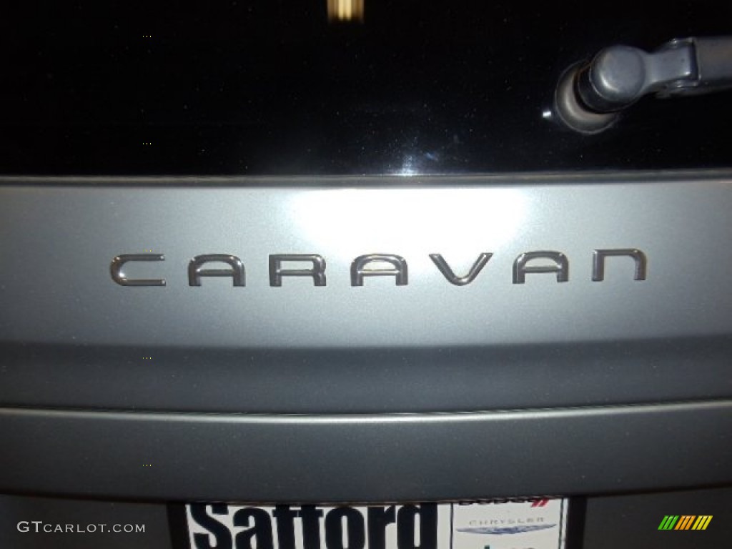 2006 Caravan SXT - Butane Blue Pearl / Medium Slate Gray photo #31