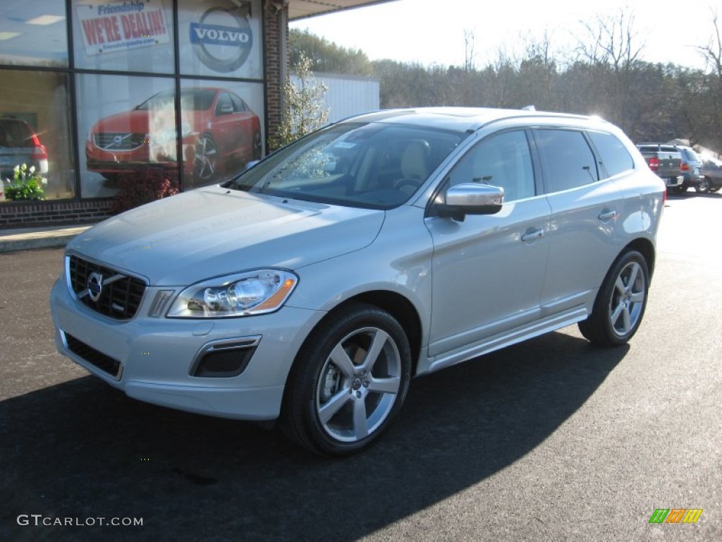 2012 XC60 T6 R-Design - Cosmic White Metallic / R Design Soft Beige/Black Inlay photo #2