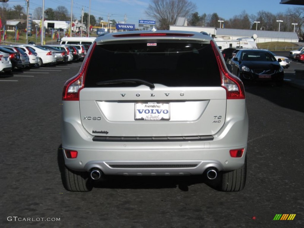 2012 XC60 T6 R-Design - Cosmic White Metallic / R Design Soft Beige/Black Inlay photo #7
