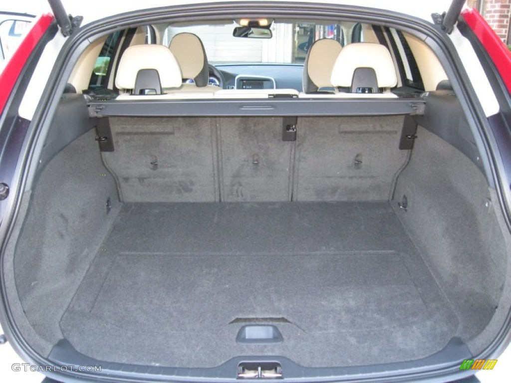 2012 Volvo XC60 T6 R-Design Trunk Photo #59135021