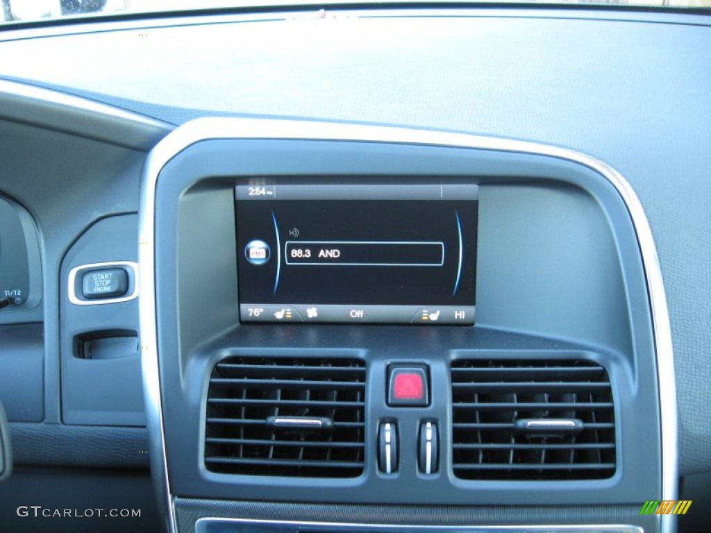 2012 XC60 T6 R-Design - Cosmic White Metallic / R Design Soft Beige/Black Inlay photo #24