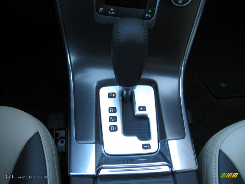 2012 XC60 T6 R-Design - Cosmic White Metallic / R Design Soft Beige/Black Inlay photo #26