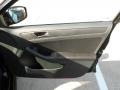 Black - Jetta SE Sedan Photo No. 11