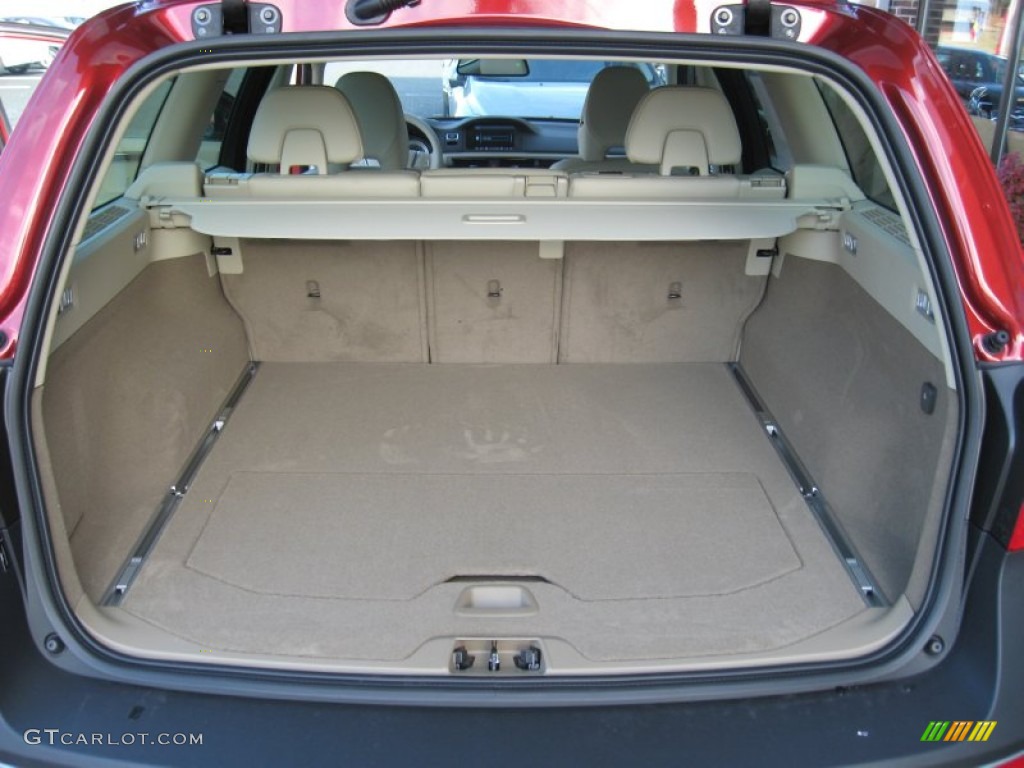 2012 Volvo XC70 3.2 AWD Trunk Photo #59136483