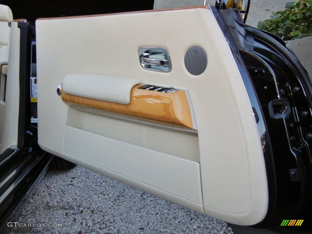2008 Rolls-Royce Phantom Drophead Coupe Standard Phantom Drophead Coupe Model Light Creme Door Panel Photo #59136542