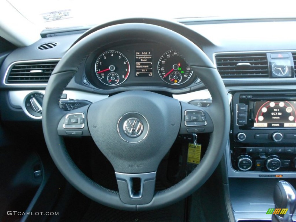 2012 Volkswagen Passat V6 SE Titan Black Steering Wheel Photo #59137265