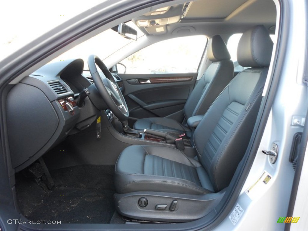 Titan Black Interior 2012 Volkswagen Passat 2.5L SEL Photo #59137409