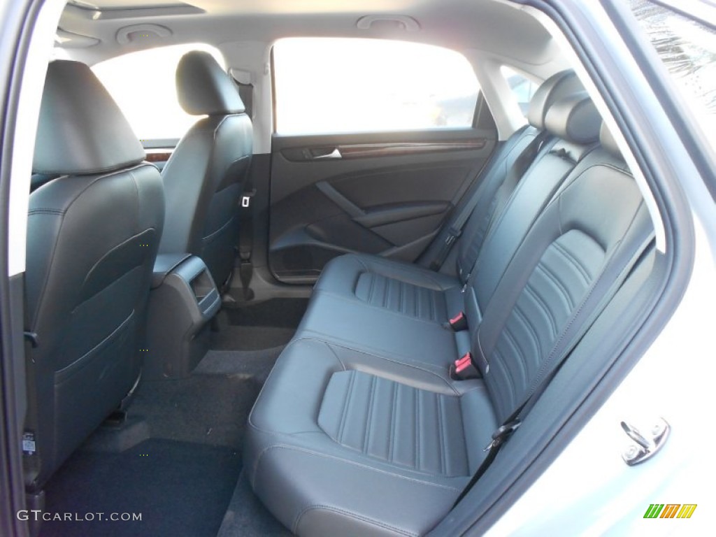 Titan Black Interior 2012 Volkswagen Passat 2.5L SEL Photo #59137434