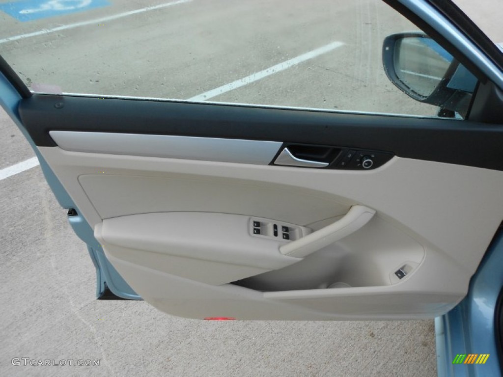 2012 Volkswagen Passat V6 SE Cornsilk Beige Door Panel Photo #59137580