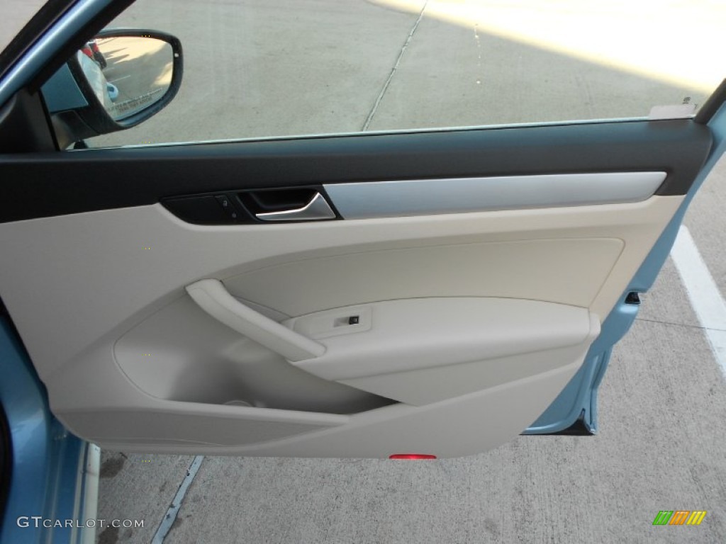 2012 Volkswagen Passat V6 SE Cornsilk Beige Door Panel Photo #59137598