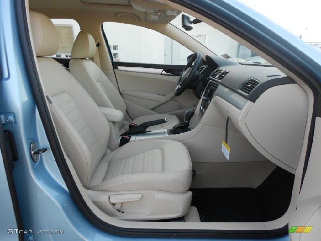 Cornsilk Beige Interior 2012 Volkswagen Passat V6 SE Photo #59137607