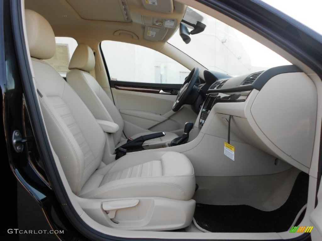 Cornsilk Beige Interior 2012 Volkswagen Passat 2.5L SEL Photo #59138192