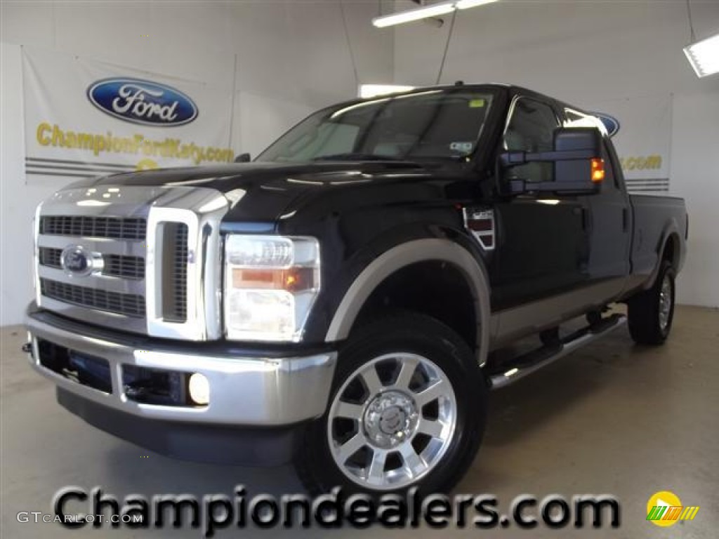 Black Ford F350 Super Duty