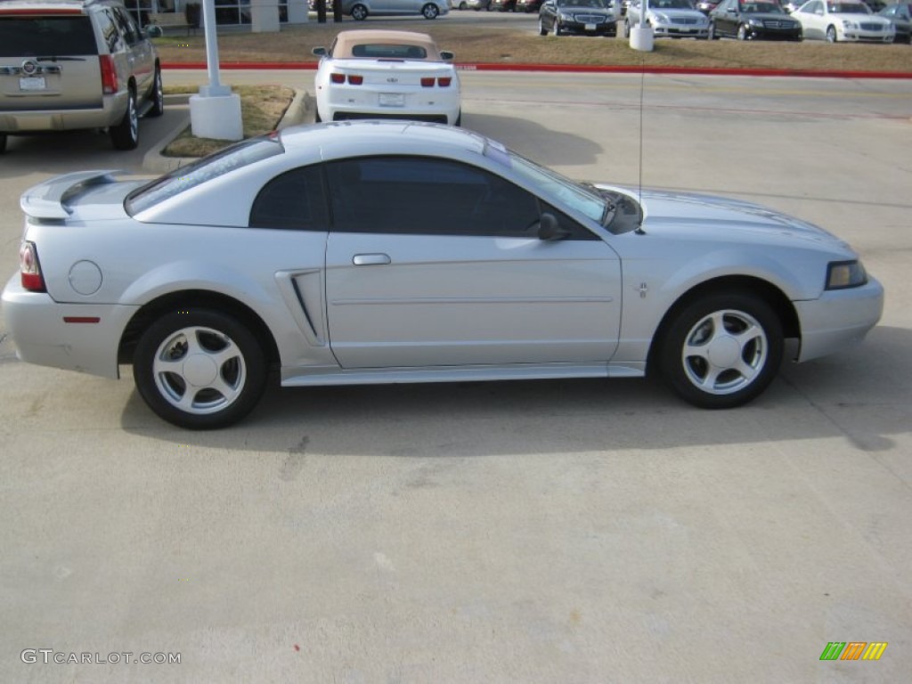 2002 Mustang V6 Coupe - Satin Silver Metallic / Dark Charcoal photo #6