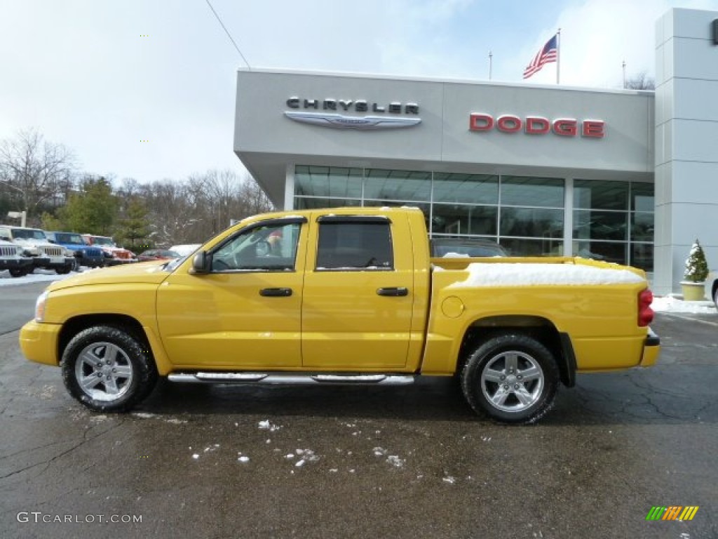 2007 Dakota SLT Quad Cab 4x4 - Detonator Yellow / Medium Slate Gray photo #2