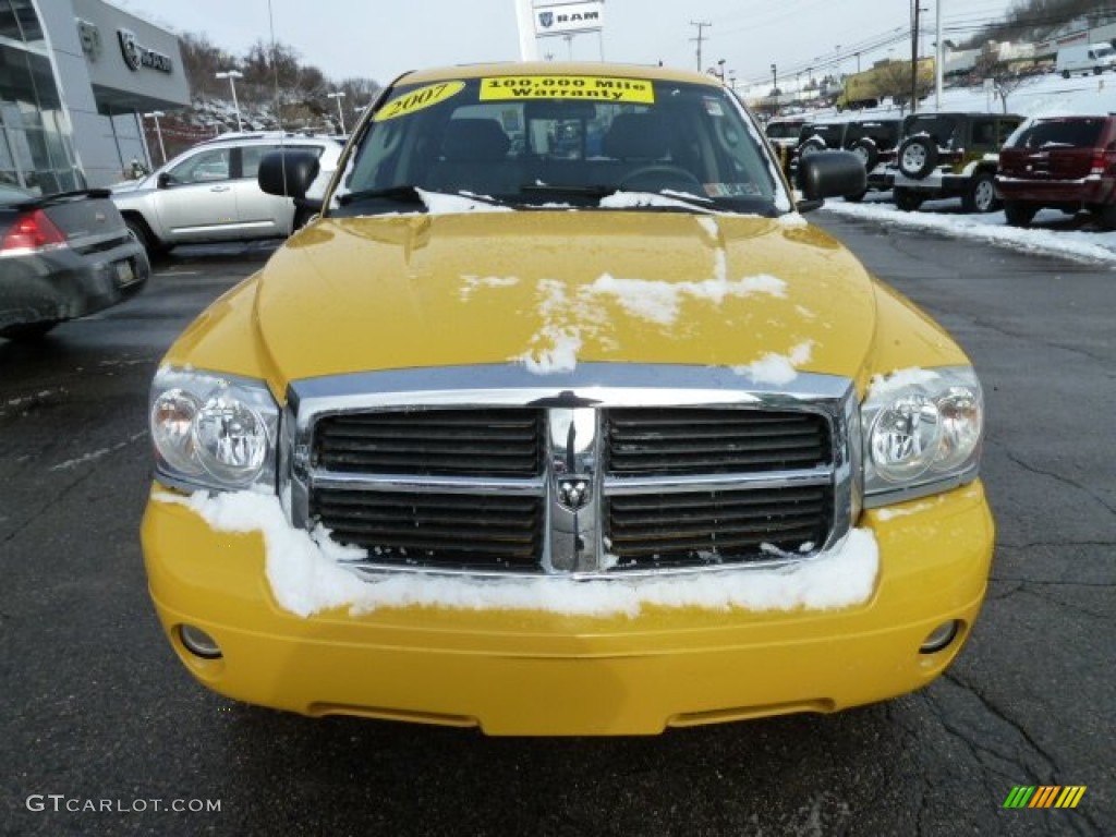 2007 Dakota SLT Quad Cab 4x4 - Detonator Yellow / Medium Slate Gray photo #8