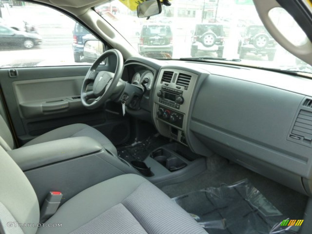 2007 Dakota SLT Quad Cab 4x4 - Detonator Yellow / Medium Slate Gray photo #14