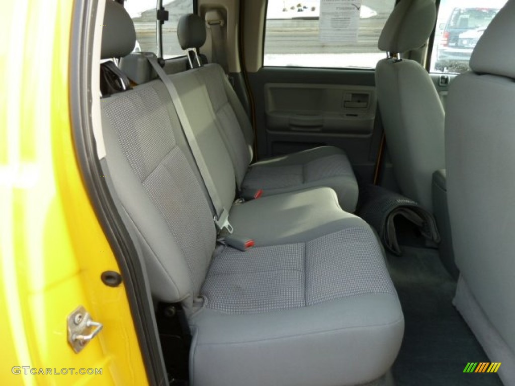 2007 Dakota SLT Quad Cab 4x4 - Detonator Yellow / Medium Slate Gray photo #16