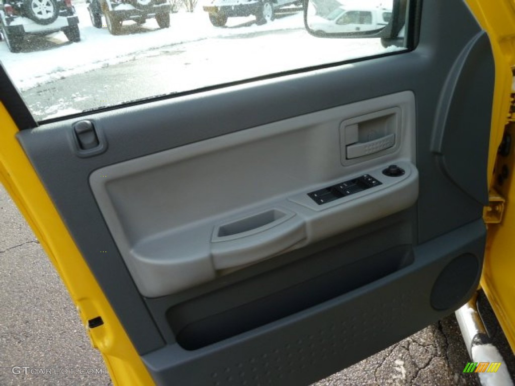 2007 Dakota SLT Quad Cab 4x4 - Detonator Yellow / Medium Slate Gray photo #21