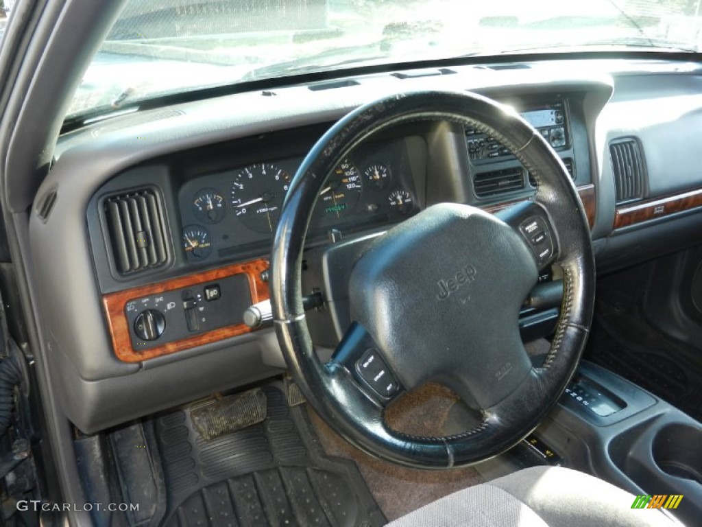 1996 Grand Cherokee Laredo 4x4 - Black / Agate photo #18