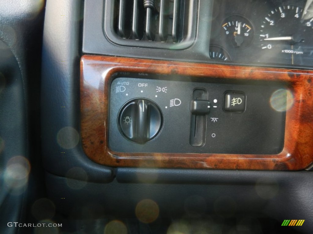 1996 Grand Cherokee Laredo 4x4 - Black / Agate photo #28