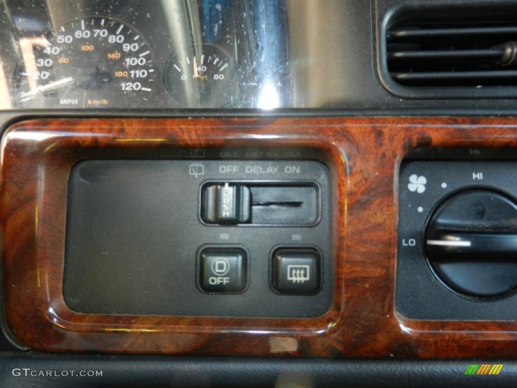 1996 Grand Cherokee Laredo 4x4 - Black / Agate photo #29