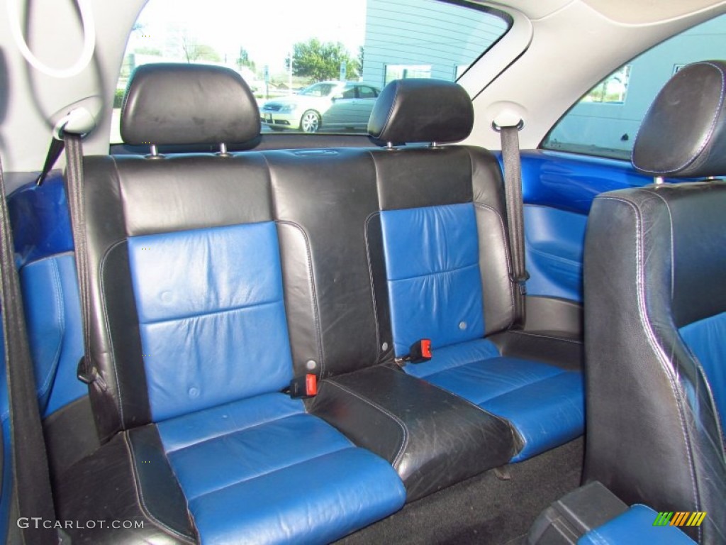 Black/Blue Interior 2003 Volkswagen New Beetle GLS 1.8T Coupe Photo #59145176