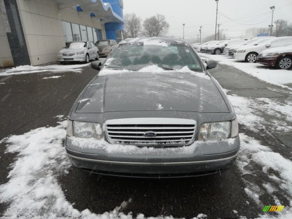 1998 Crown Victoria LX Sedan - Medium Gray Metallic / Light Graphite photo #8