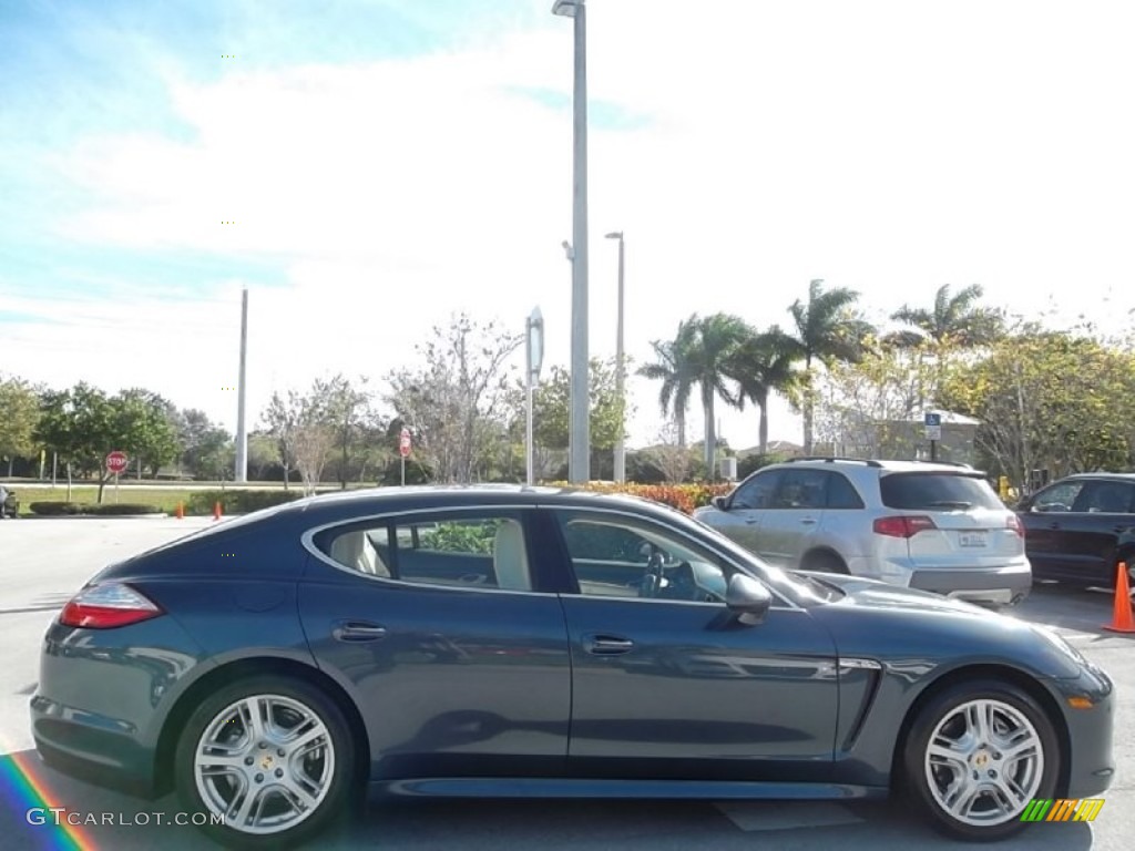 2010 Panamera S - Yachting Blue Metallic / Yachting Blue/Cream photo #12