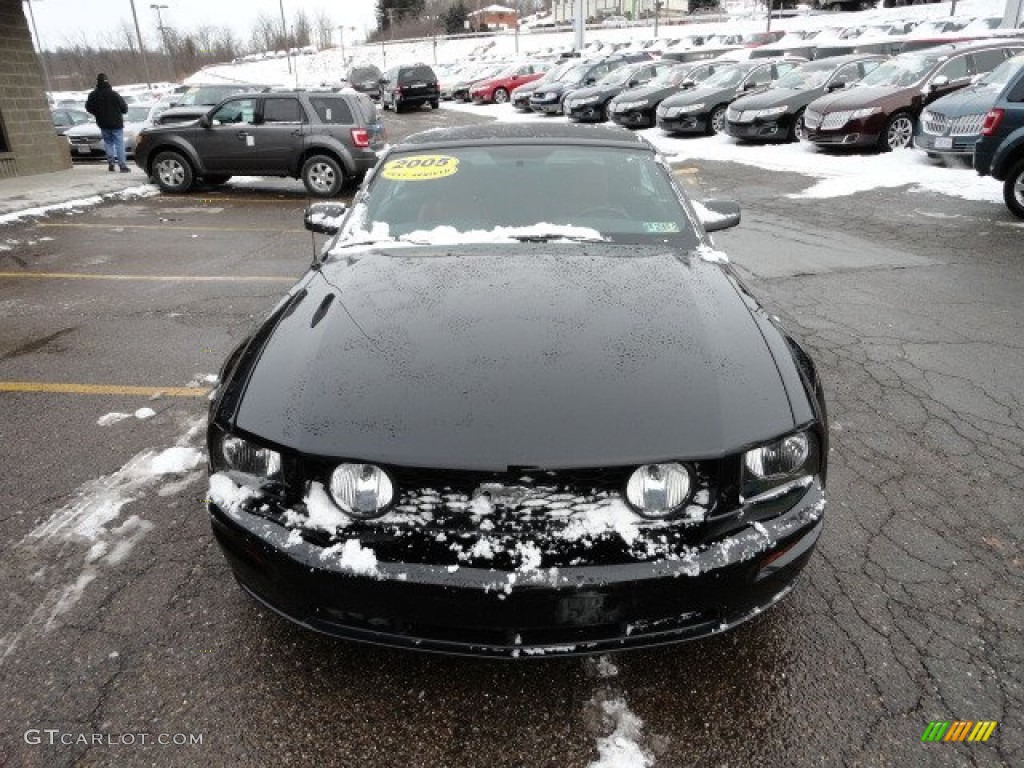 2005 Mustang GT Premium Convertible - Black / Red Leather photo #7
