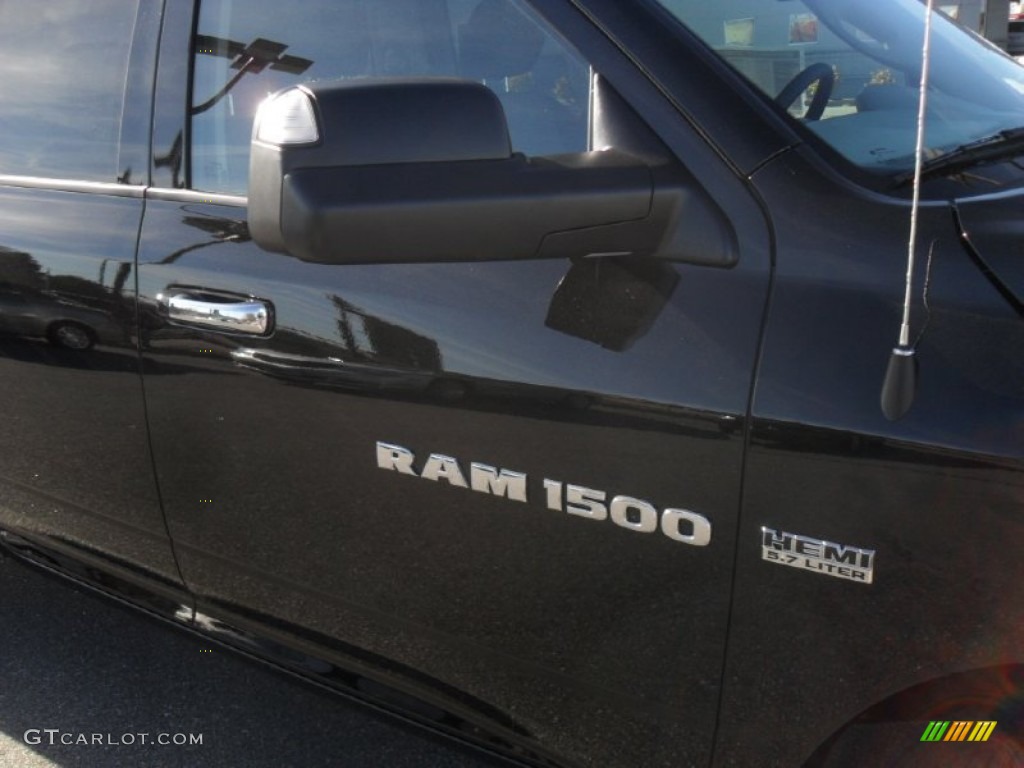 2012 Ram 1500 Big Horn Quad Cab 4x4 - Black / Dark Slate Gray/Medium Graystone photo #23