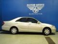 Lunar Mist Metallic - Camry LE Photo No. 10