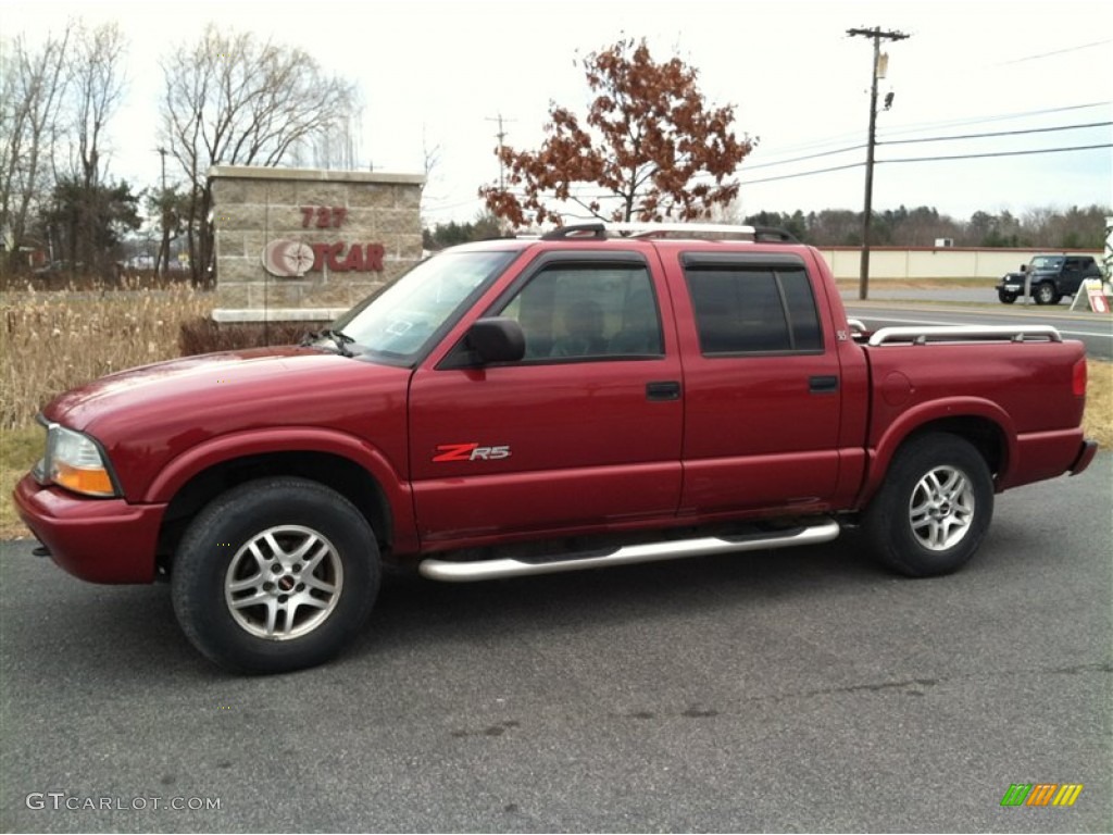 2002 Sonoma SLS ZR5 Crew Cab 4x4 - Cherry Red Metallic / Graphite photo #1