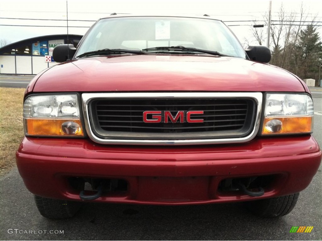 2002 Sonoma SLS ZR5 Crew Cab 4x4 - Cherry Red Metallic / Graphite photo #3