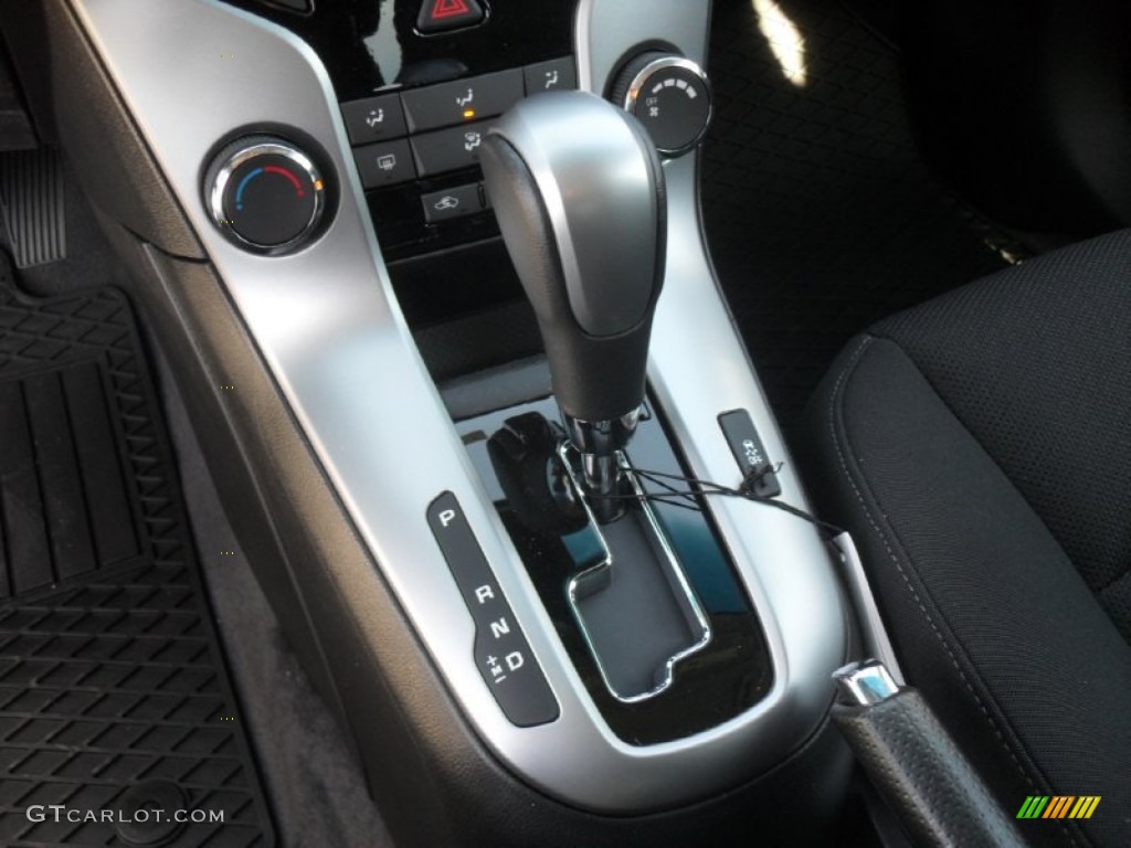 2012 Cruze LT - Summit White / Jet Black photo #10