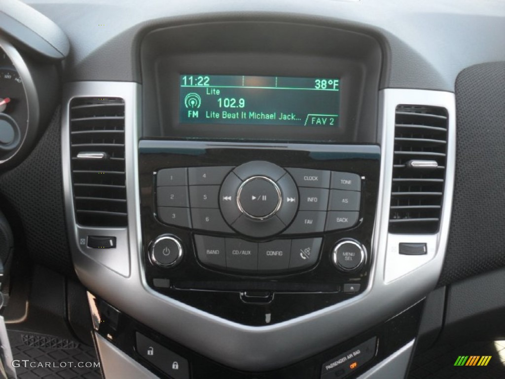 2012 Cruze LT - Summit White / Jet Black photo #11
