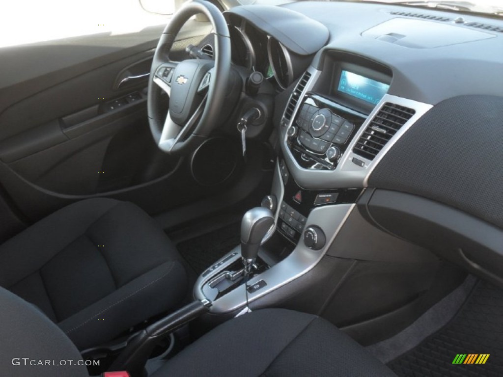 2012 Cruze LT - Summit White / Jet Black photo #20